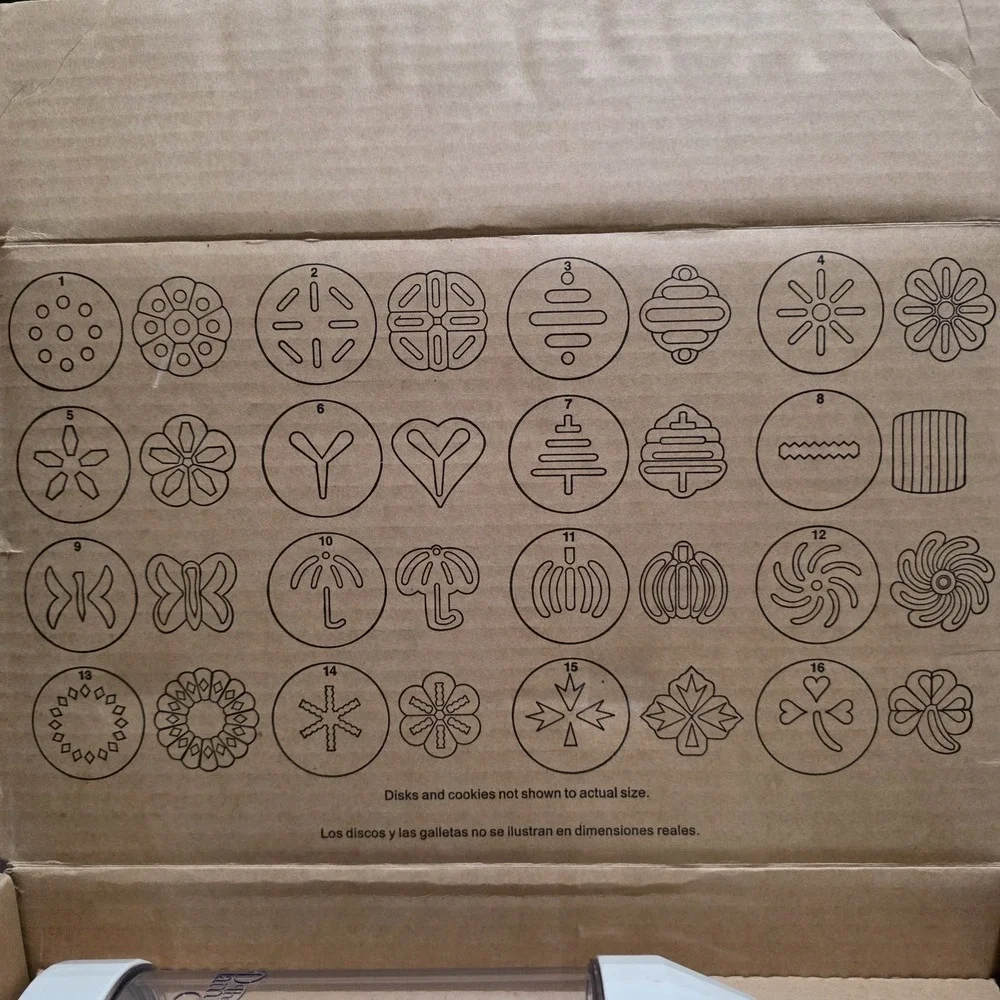 The Pampered Chef Cookie Press 16 Disc 1525 Retired‎ Set (15 discs included)